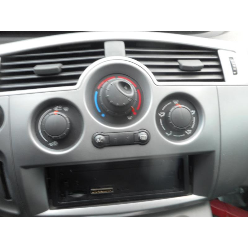 Trappe d'essence RENAULT SCENIC 2 Photo n°9