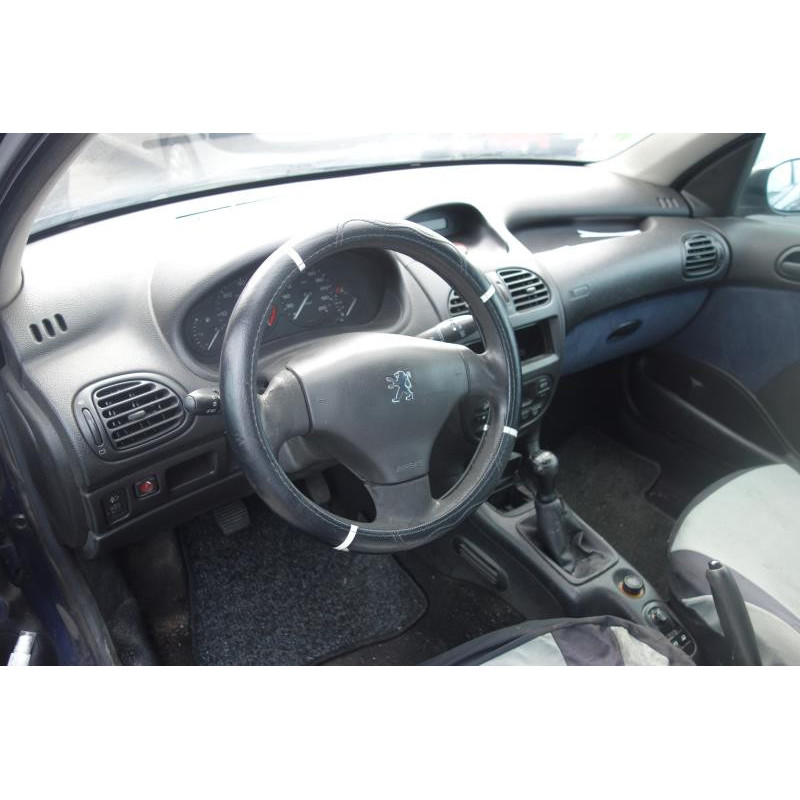 Bouton de warning PEUGEOT 206 Photo n°8