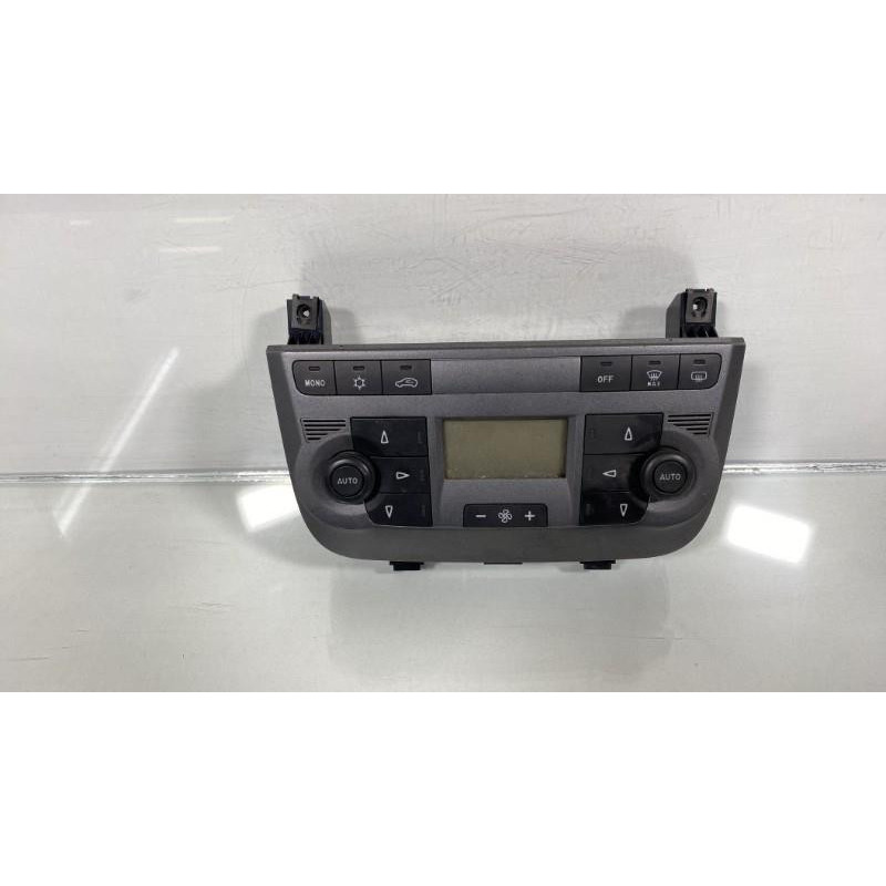Commande chauffage FIAT GRANDE PUNTO Photo n°1