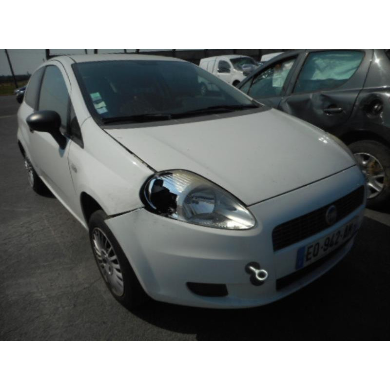 Pretensionneur de ceinture avant droit FIAT GRANDE PUNTO Photo n°5
