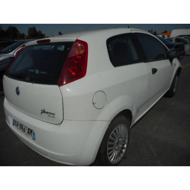 Pretensionneur de ceinture avant droit FIAT GRANDE PUNTO Photo n°6