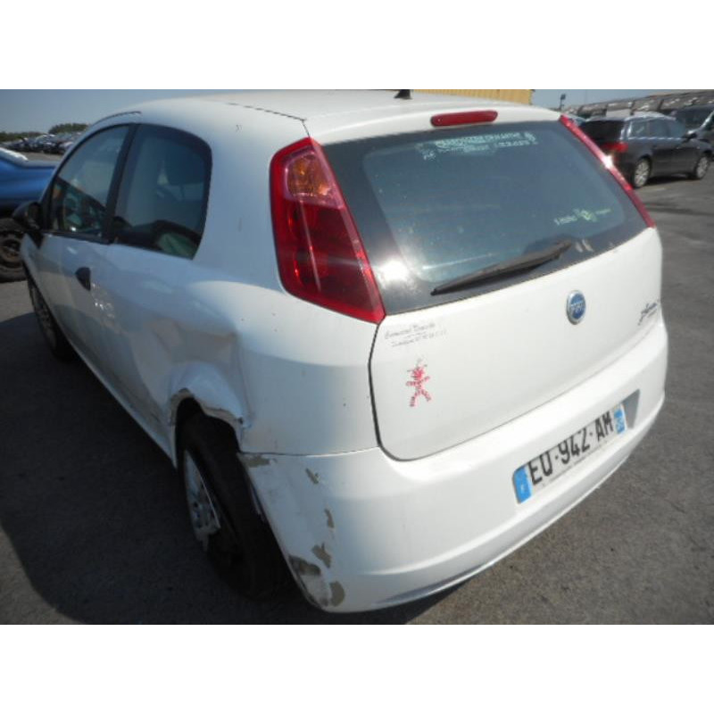 Pretensionneur de ceinture avant droit FIAT GRANDE PUNTO Photo n°7