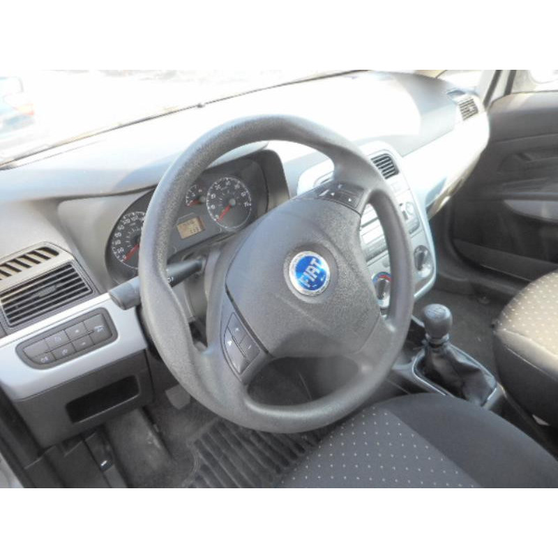 Pretensionneur de ceinture avant droit FIAT GRANDE PUNTO Photo n°8