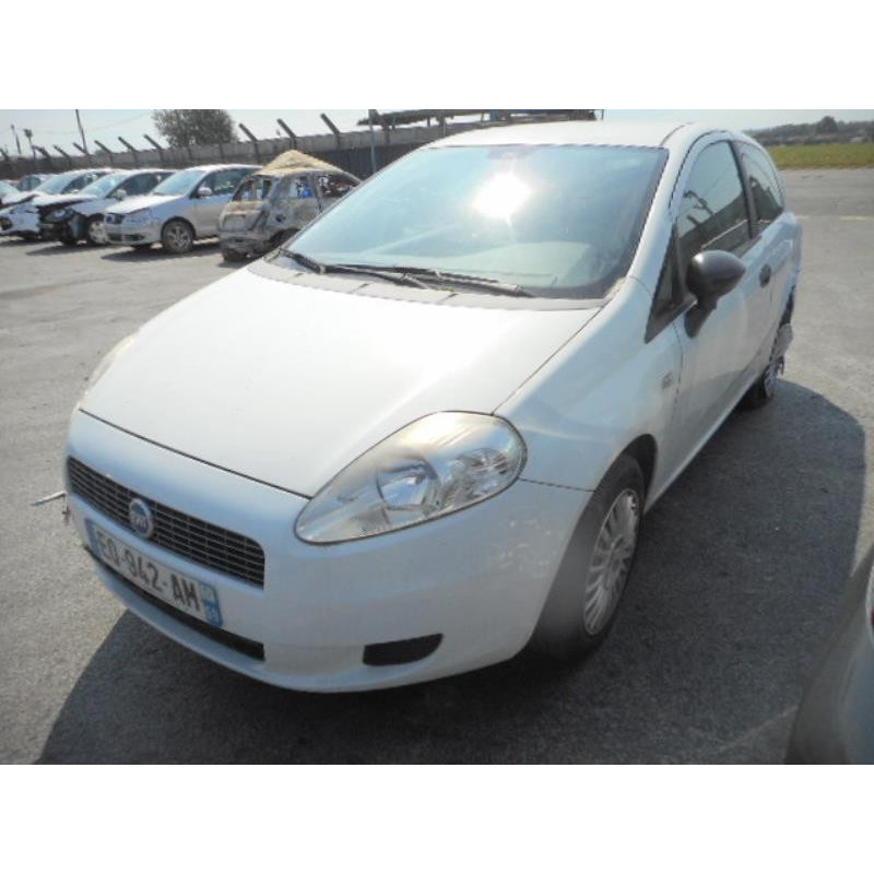 Pretensionneur de ceinture avant gauche FIAT GRANDE PUNTO Photo n°4