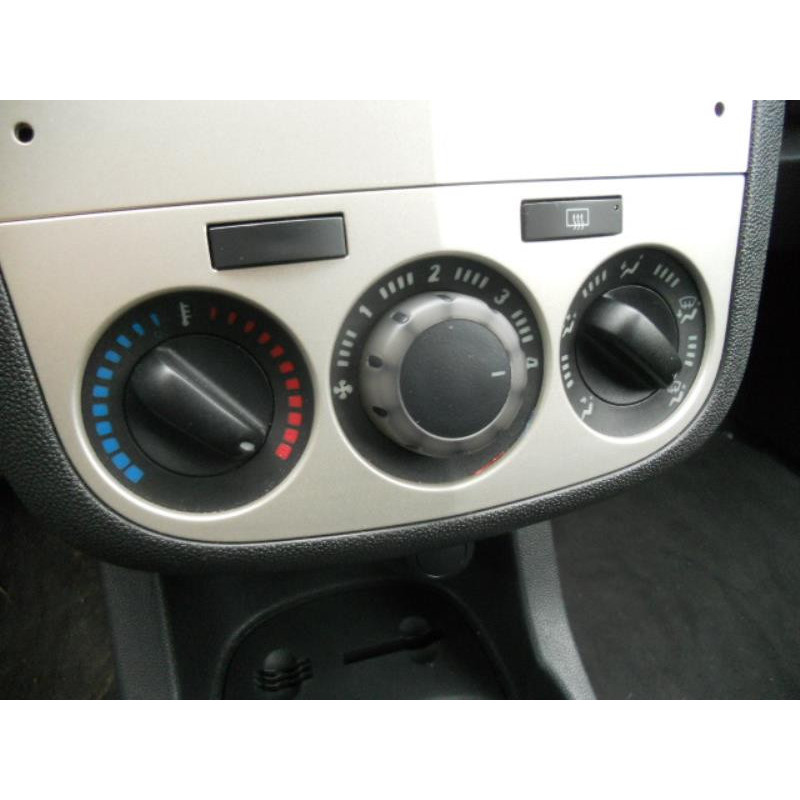 Bras essuie glace avant droit OPEL CORSA D Photo n°8