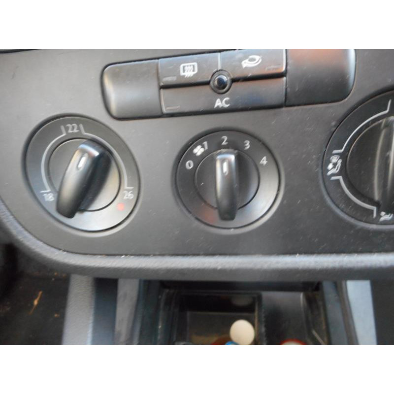 Renfort pare choc avant (traverse) VOLKSWAGEN GOLF 5 Photo n°9