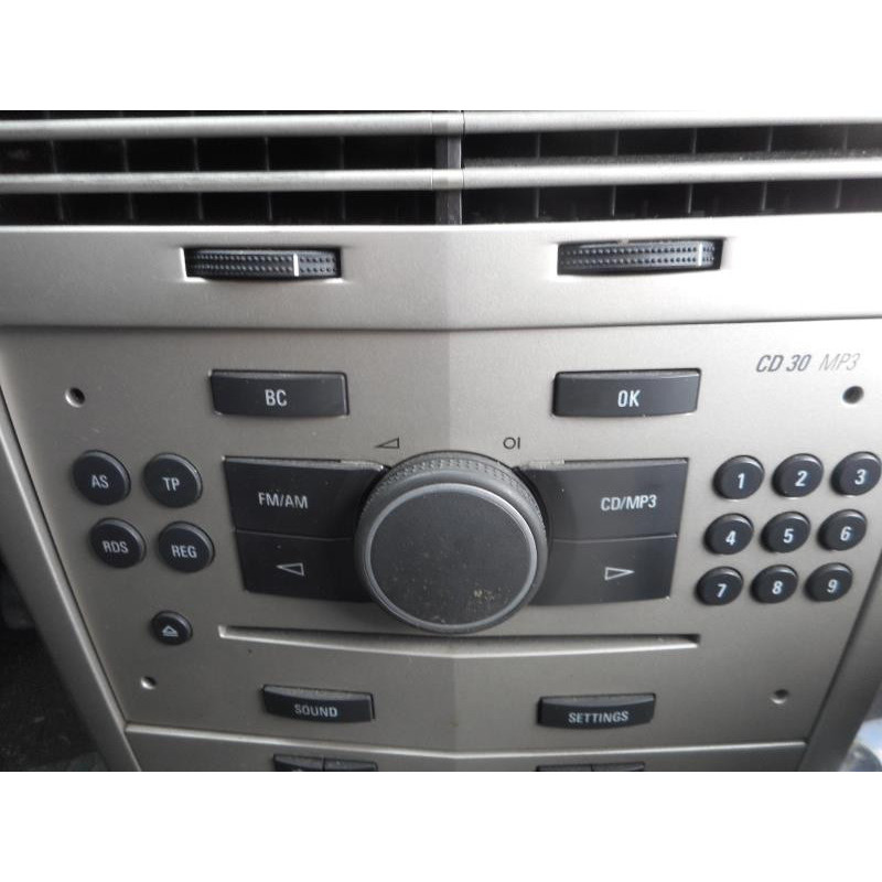 Porte avant droit OPEL ASTRA H Photo n°11