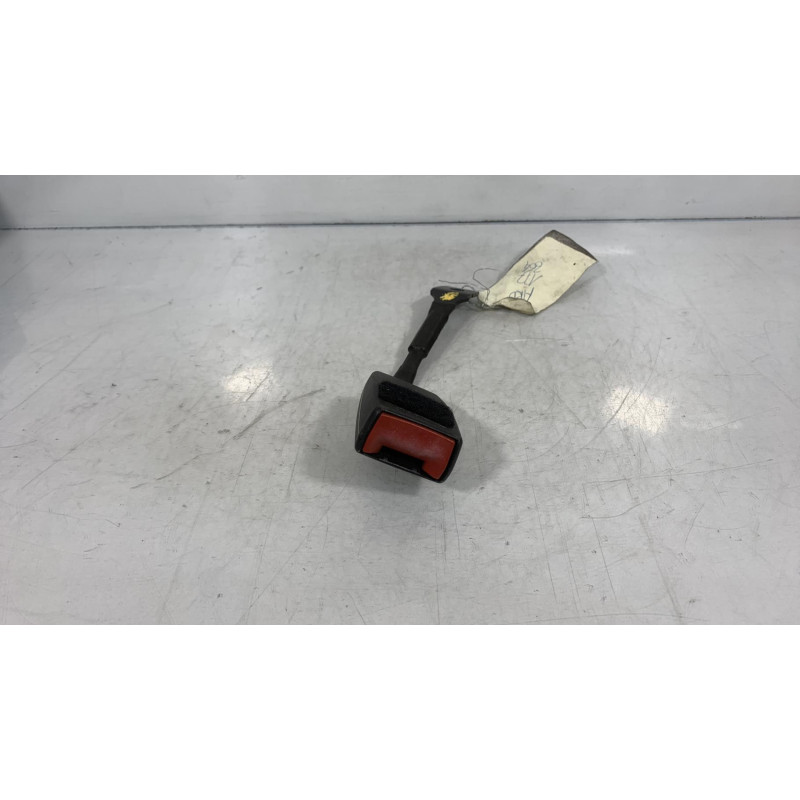 Attache ceinture arriere droit OPEL ASTRA H Photo n°2