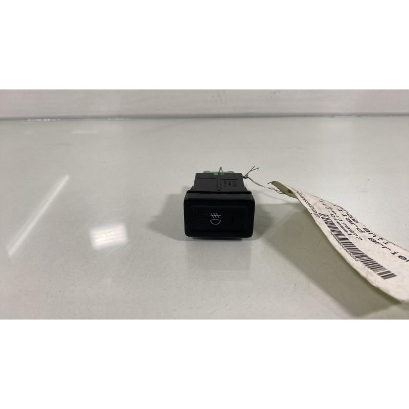 Commande anti brouillard arriere SUZUKI SWIFT 3 Photo n°1