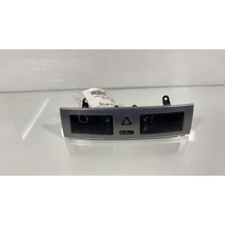 Bouton de warning MERCEDES CLASSE C 203 COUPE SPORT Photo n°1