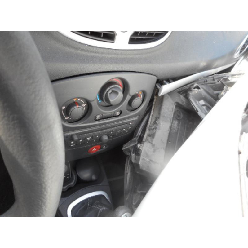 Bloc ABS (freins anti-blocage) RENAULT CLIO 3 Photo n°11
