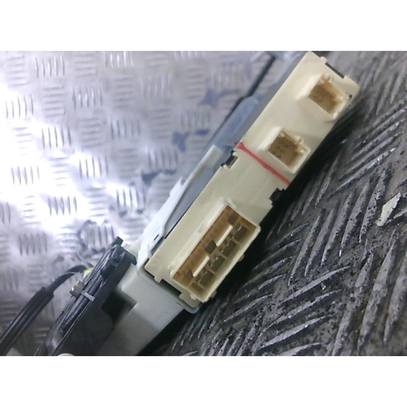 Leve vitre electrique avant gauche FIAT ULYSSE 2 Photo n°2