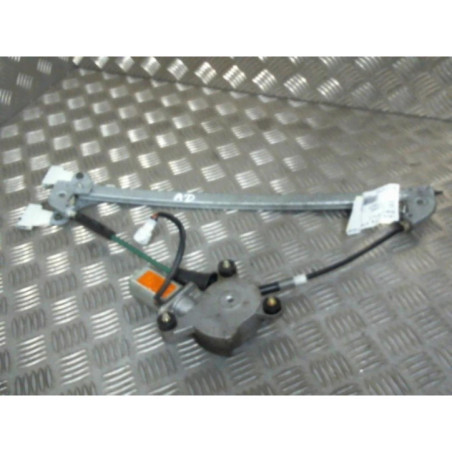 Leve vitre electrique avant droit OPEL AGILA A Photo n°1