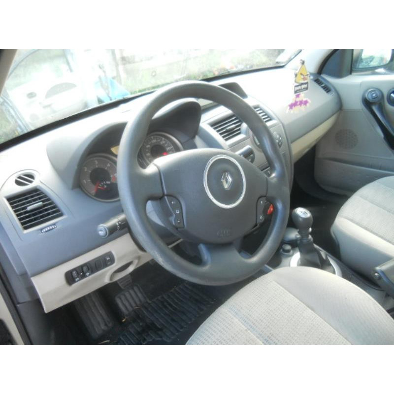 Bloc ABS (freins anti-blocage) RENAULT MEGANE 2 Photo n°8
