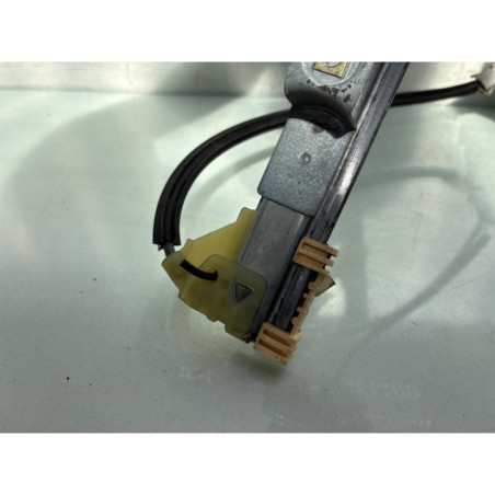 Leve vitre electrique avant gauche RENAULT CLIO 2 Photo n°1