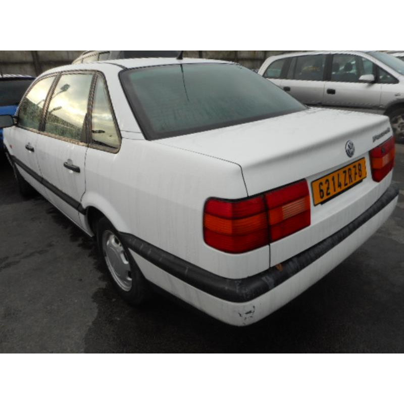 Capot VOLKSWAGEN PASSAT 3 Photo n°6