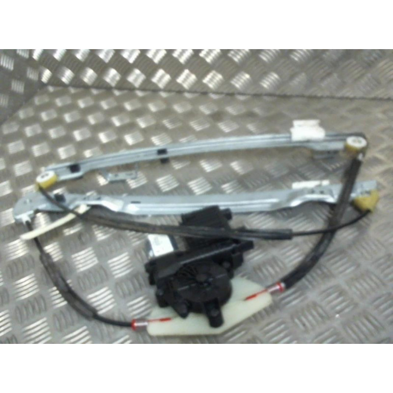 Leve vitre electrique avant droit CITROEN C4 GRAND PICASSO 1 Photo n°1