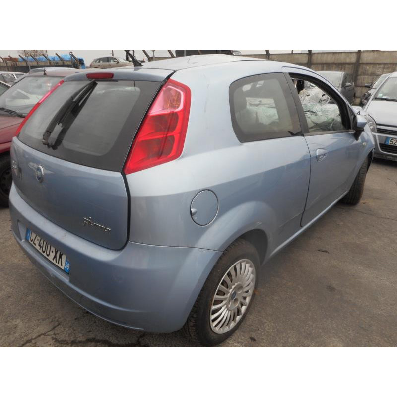 Poignee porte avant gauche FIAT GRANDE PUNTO Photo n°6