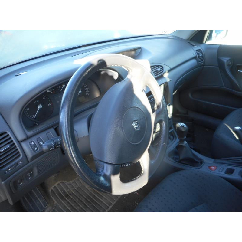 Capot RENAULT LAGUNA 2 Photo n°6