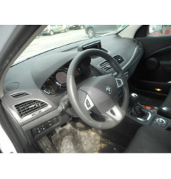 Charniere de porte avant droit RENAULT MEGANE 3