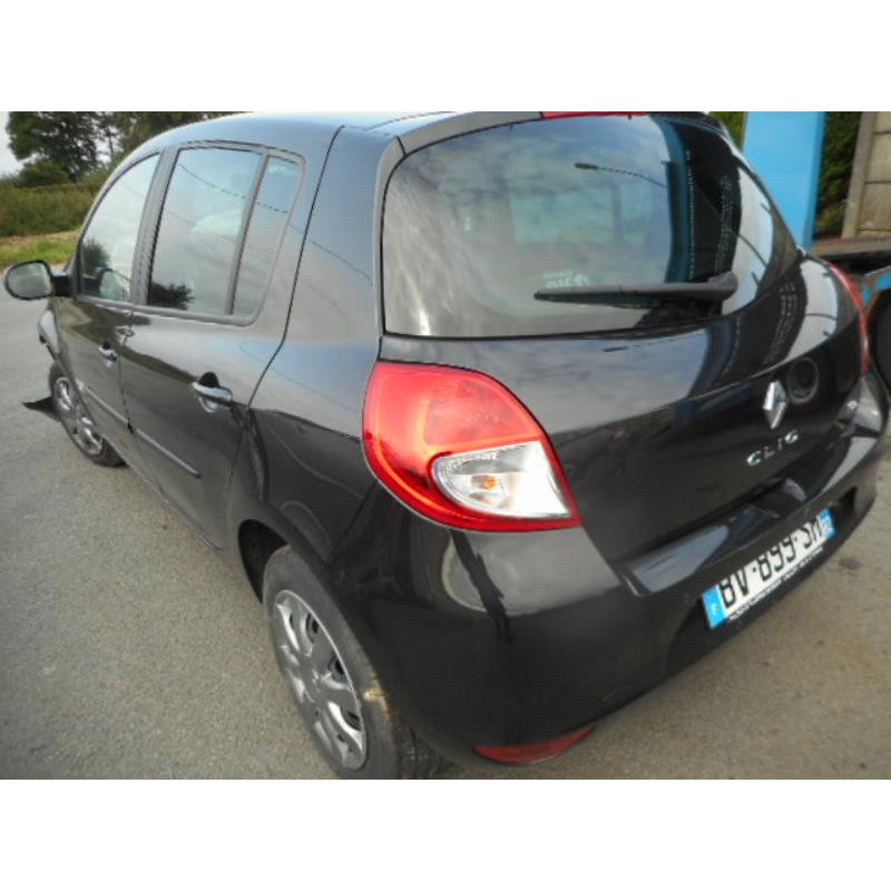 Ecran GPS RENAULT CLIO 3 Photo n°8