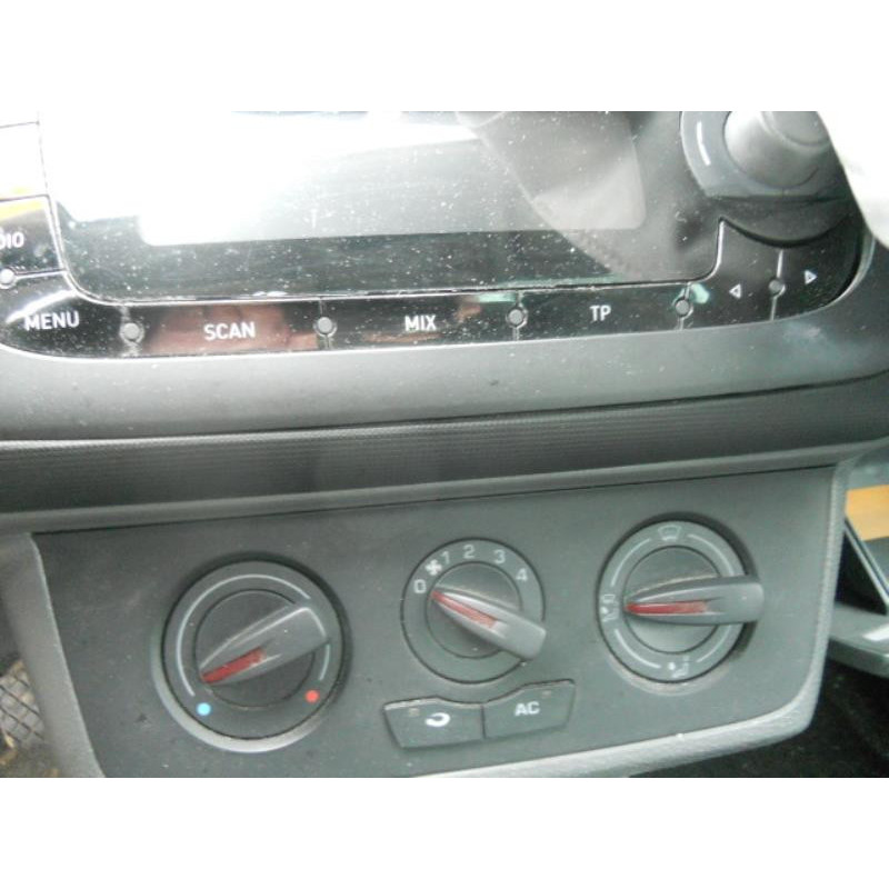 Commande chauffage SEAT IBIZA 4 Photo n°10