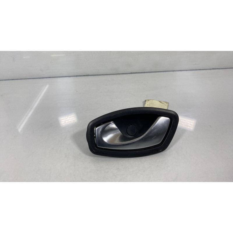 Poignee interieur arriere gauche RENAULT CLIO 4 Photo n°1