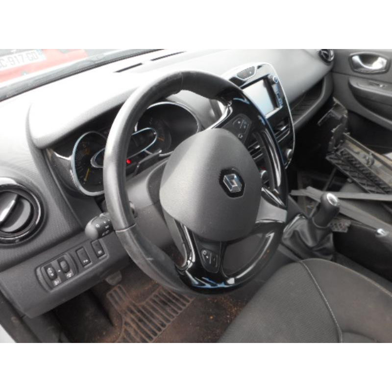 Poignee interieur arriere gauche RENAULT CLIO 4 Photo n°10