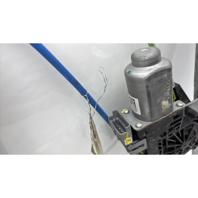 Leve vitre electrique avant droit CITROEN C3 PICASSO Photo n°5