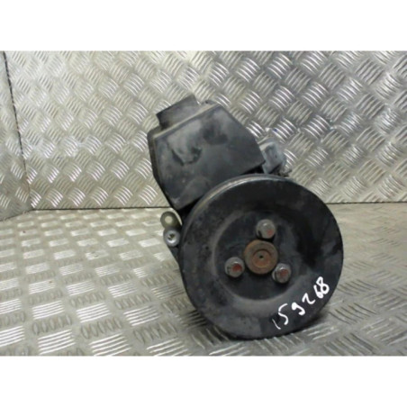 Pompe de direction MERCEDES CLASSE E 210 Photo n°1