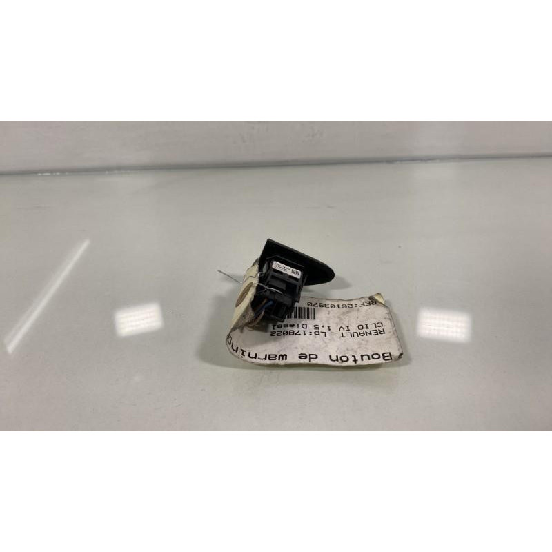 Bouton de warning RENAULT CLIO 4 Photo n°3