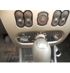 Poignee interieur avant gauche DACIA SANDERO 1