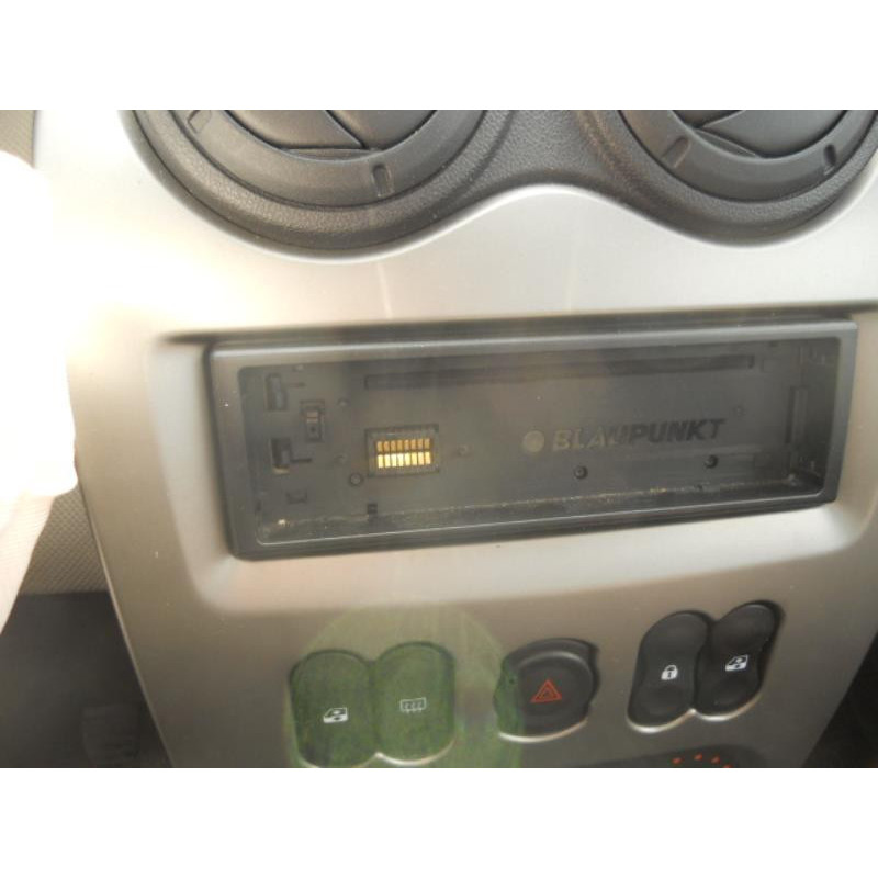 Poignee interieur avant gauche DACIA SANDERO 1 Photo n°11
