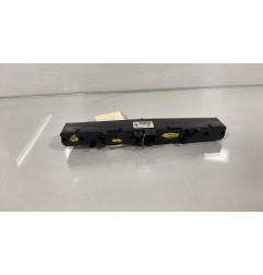 Bouton de warning OPEL ZAFIRA B