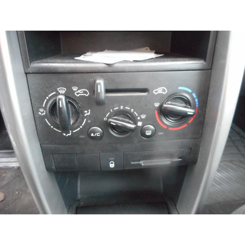 Bras essuie glace arriere PEUGEOT 207 Photo n°6