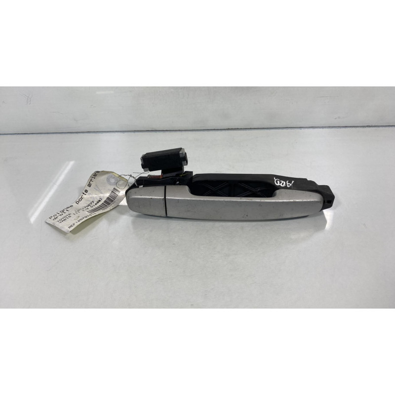 Poignee porte arriere droit TOYOTA YARIS 2 Photo n°1