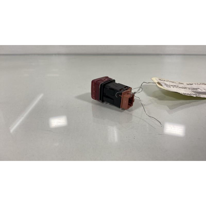 Bouton de warning CITROEN C3 PICASSO Photo n°2