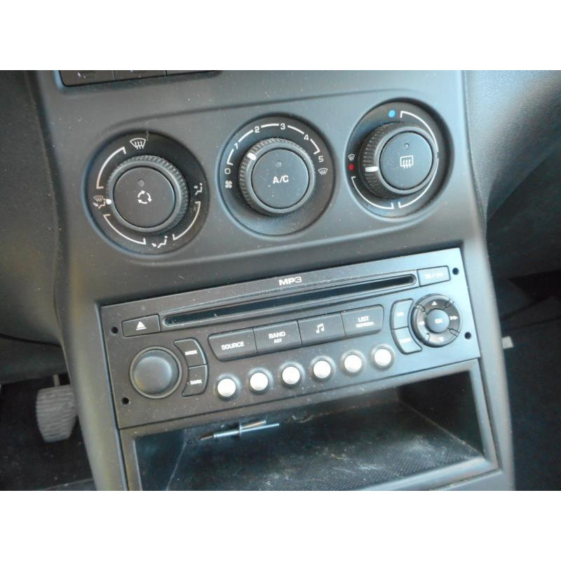 Bouton de warning CITROEN C3 PICASSO Photo n°11