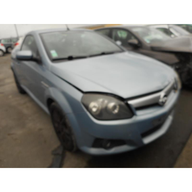 Malle/Hayon arriere OPEL TIGRA 2 Photo n°7