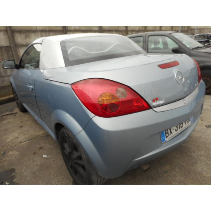 Malle/Hayon arriere OPEL TIGRA 2 Photo n°9