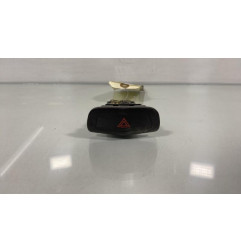 Bouton de warning NISSAN PRIMERA 3 Photo n°1