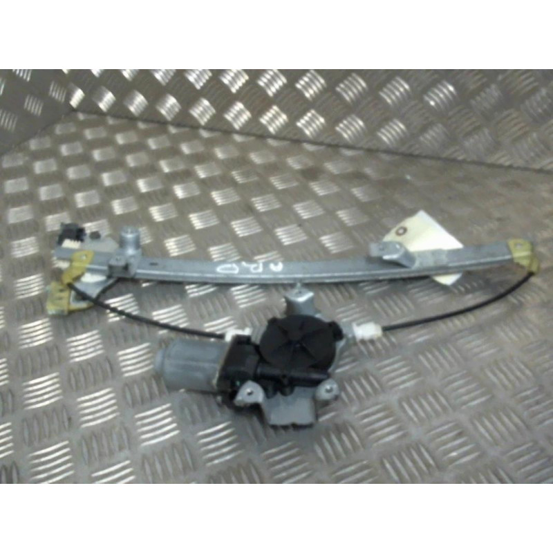 Leve vitre electrique arriere droit NISSAN PRIMERA 3 Photo n°1