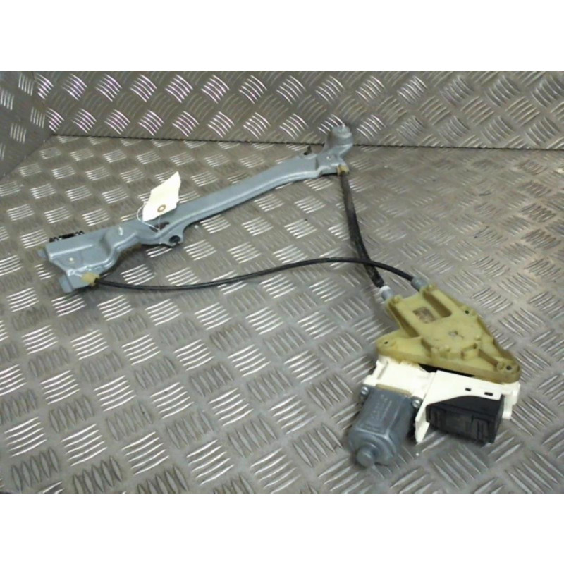 Leve vitre electrique avant droit RENAULT LAGUNA 3 Photo n°2