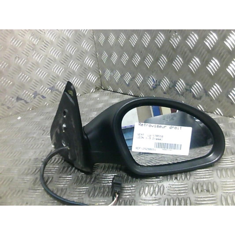 Retroviseur droit SEAT LEON 1 Photo n°1