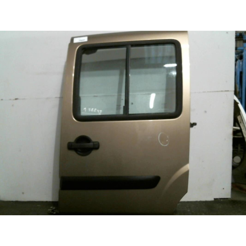 Porte laterale gauche FIAT DOBLO 1 Photo n°1