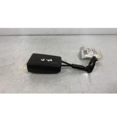 Attache ceinture arriere centrale OPEL ASTRA H Photo n°1