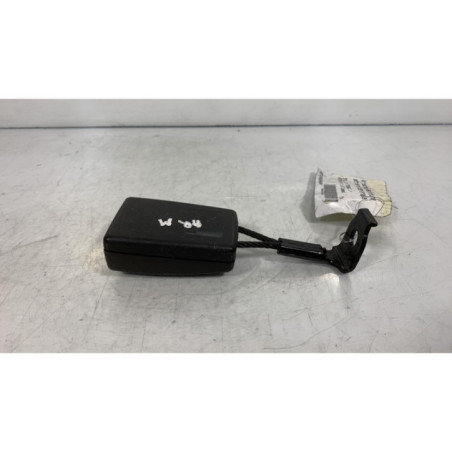 Attache ceinture arriere centrale OPEL ASTRA H Photo n°1
