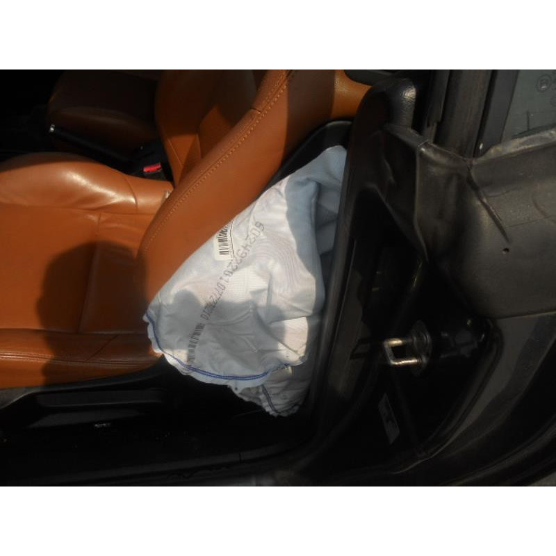 Ceinture arriere droit PEUGEOT 207 Photo n°9