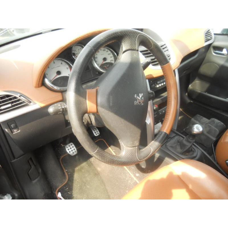 Ceinture arriere droit PEUGEOT 207 Photo n°10
