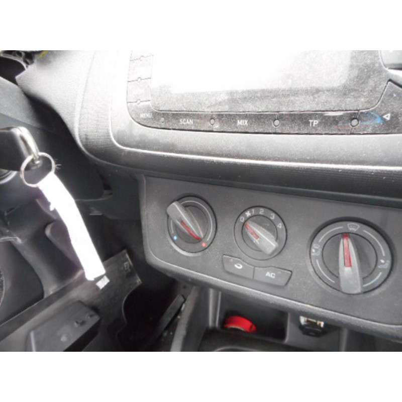 Autoradio d'origine SEAT IBIZA 4 Photo n°10